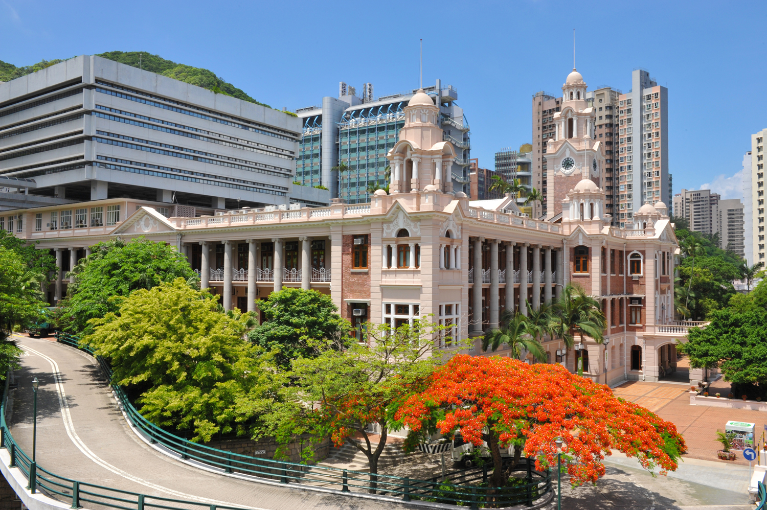 香港的大学校园中有哪些值得一看的风景？ - 知乎
