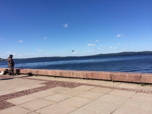 ぺトロザヴォーツクから見たオネガ湖。このオネガ湖の中にキジ島がある。