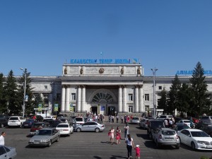 アルマトイⅡ駅。3日間アルマトイで過ごしたあと、モスクワへ出発しました。