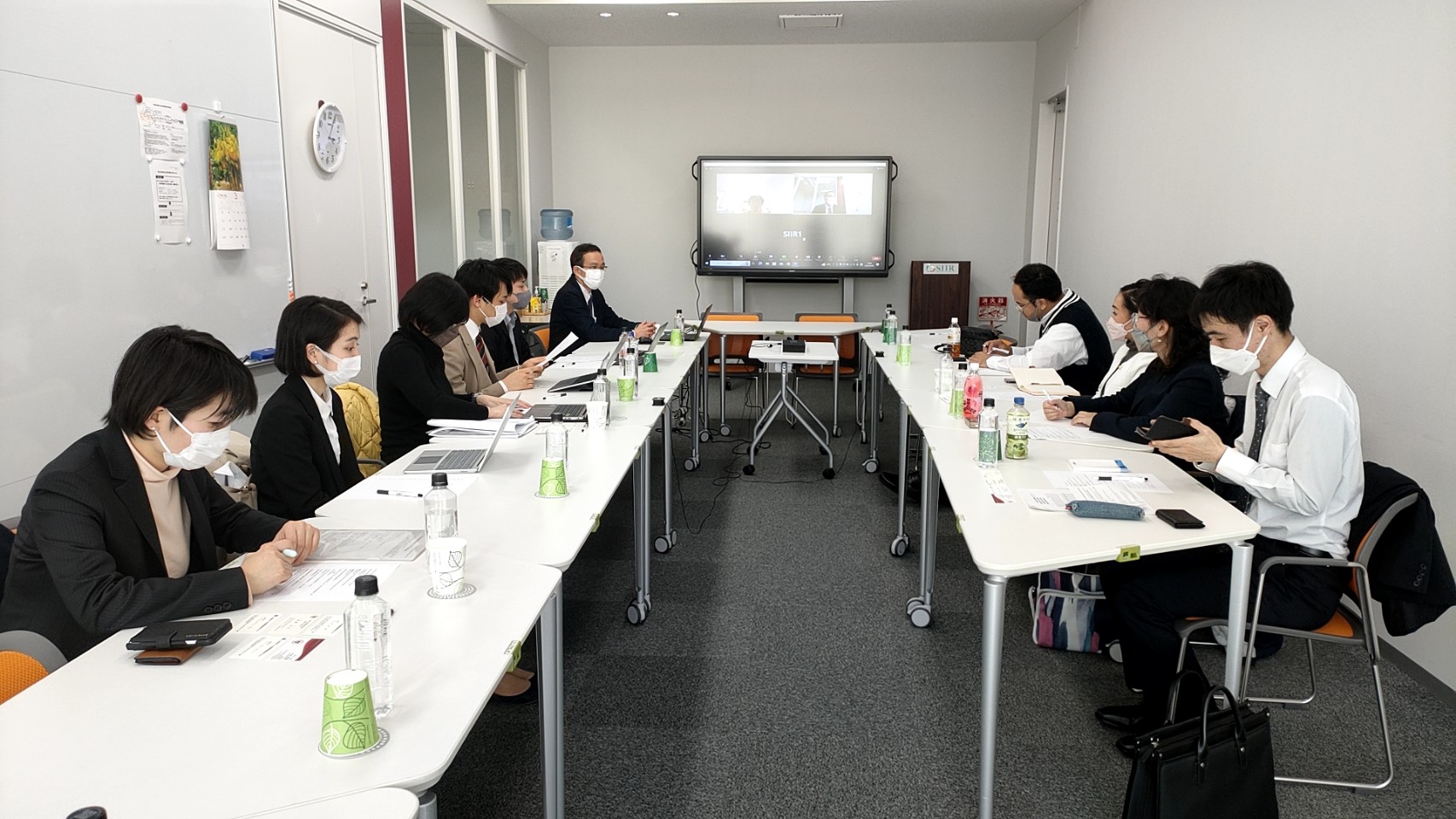 日本国際問題研究所・短期フェローと日本側若手研究者との研究交流会が国際関係研究所で開催されました。